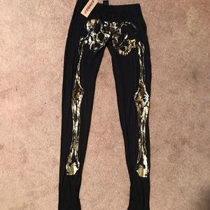 Skeleton leggings 👻